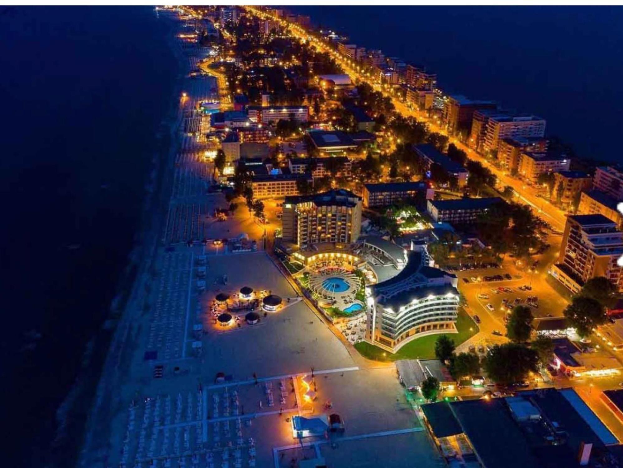 Summerland Relax Apartments Mamaia Extérieur photo