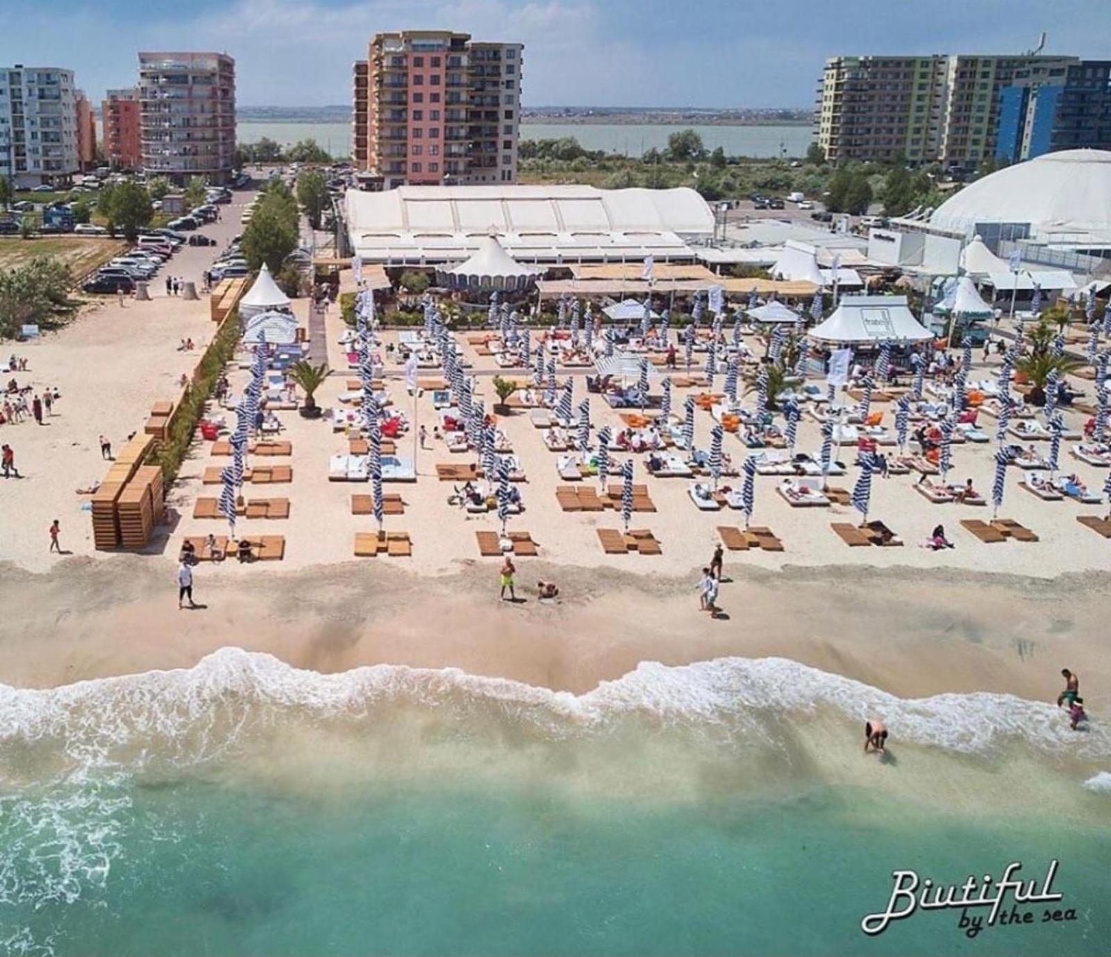 Summerland Relax Apartments Mamaia Extérieur photo