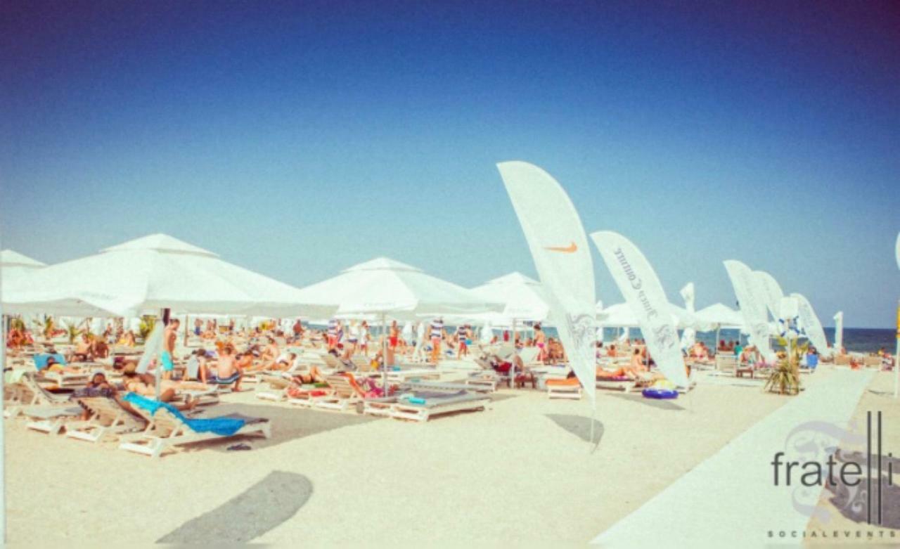 Summerland Relax Apartments Mamaia Extérieur photo