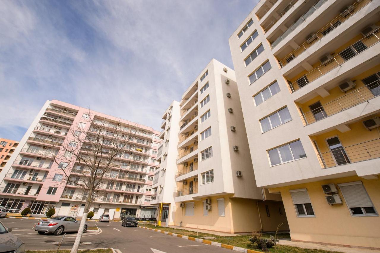 Summerland Relax Apartments Mamaia Extérieur photo
