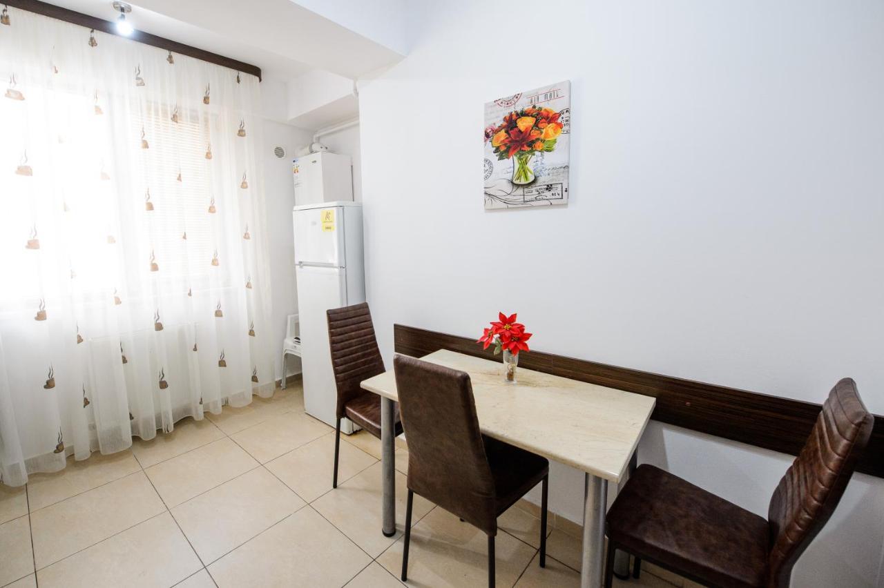 Summerland Relax Apartments Mamaia Extérieur photo
